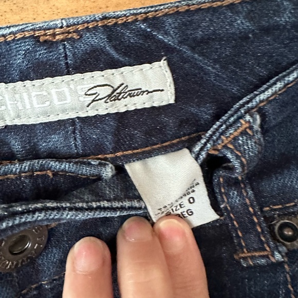 Chicos platinum size o reg ladies jeans - Picture 4 of 5
